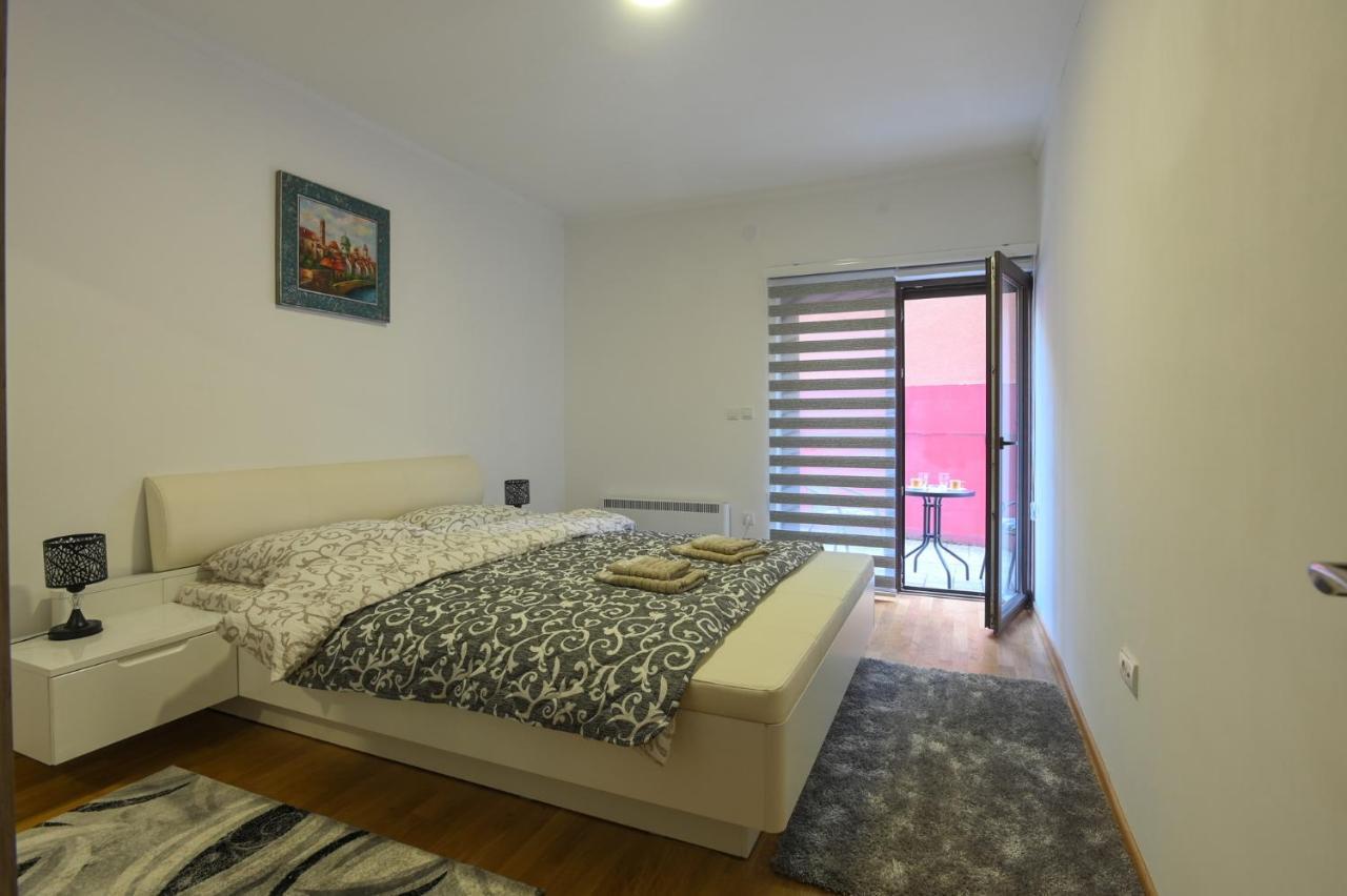 White Bear Apartment *